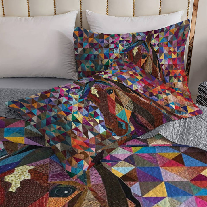 Shineful All Season Quilt 3-Piece Set Colorful Horse